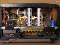 Radiogerät Elektra - bei geöffneter Rückwand Radiogerät Elektra - bei geöffneter Rückwand